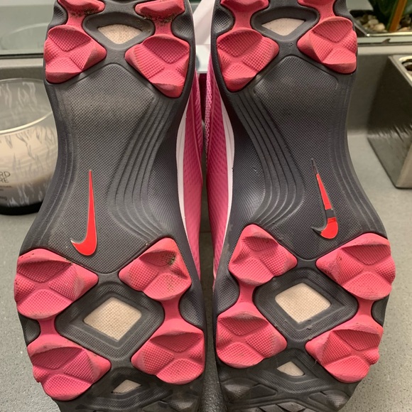 Ladies Nike golf shoes 👟 - Picture 3 of 6